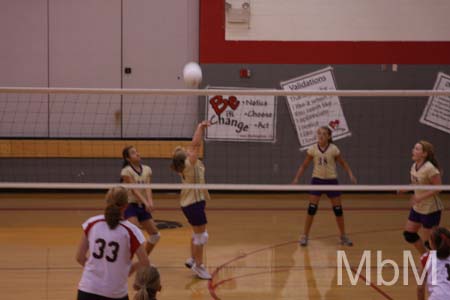 20110908 BLMS 7th Gr JV VB 039