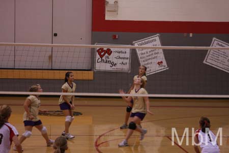 20110908 BLMS 7th Gr JV VB 040