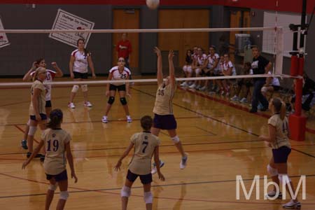 20110908 BLMS 7th Gr JV VB 056