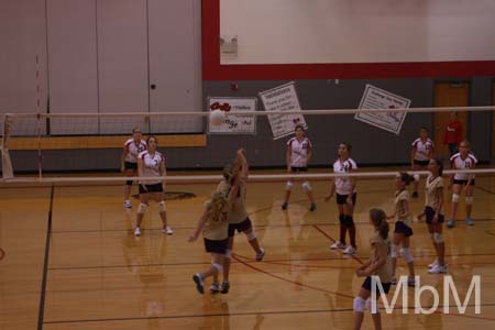 20110908 BLMS 7th Gr JV VB 080