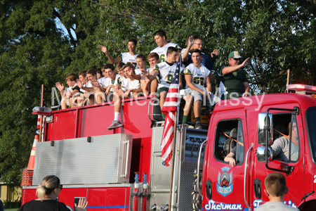 20160915 BLHS HC Parade 023