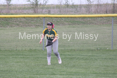 20170413 Varsity SB v Piper 012