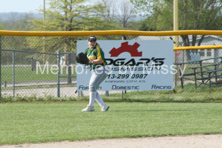 20170418 BLHS SB vs McLouth 012