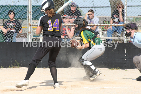 20170418 BLHS SB vs McLouth 018