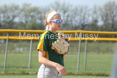 20170418 BLHS SB vs McLouth 022