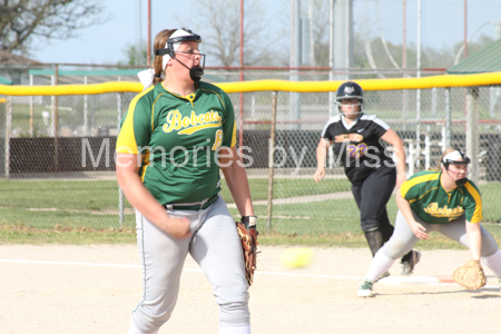 20170418 BLHS SB vs McLouth 024