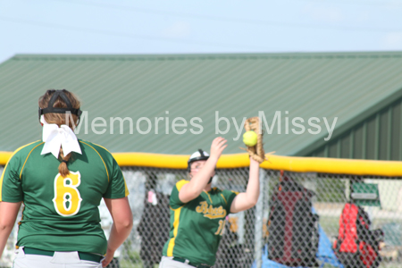 20170418 BLHS SB vs McLouth 026