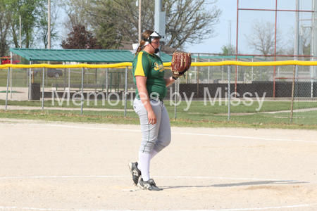 20170418 BLHS SB vs McLouth 027