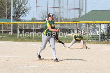 20170418 BLHS SB vs McLouth 035