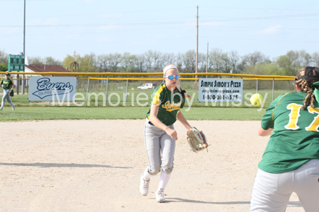 20170418 BLHS SB vs McLouth 037