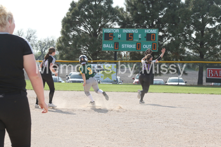 20170418 BLHS SB vs McLouth 044