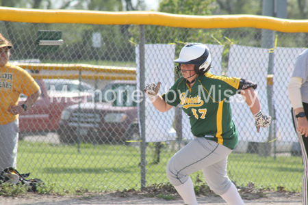 20170418 BLHS SB vs McLouth 053