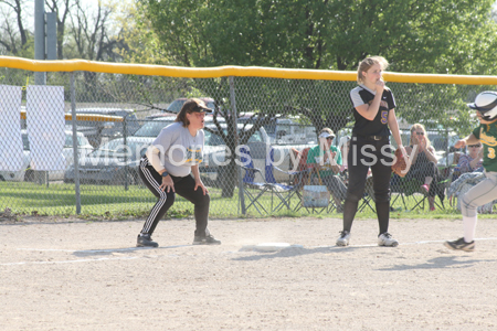 20170418 BLHS SB vs McLouth 092