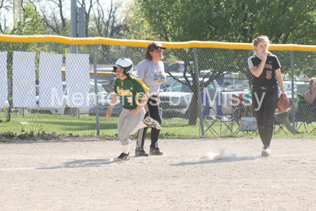 20170418 BLHS SB vs McLouth 093