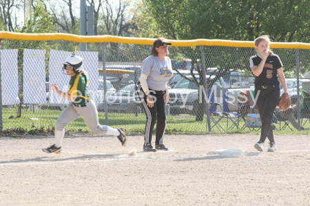 20170418 BLHS SB vs McLouth 094